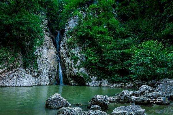<br />
						Туристам запретят купаться в водопадах Сочинского нацпарка